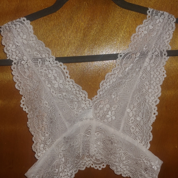 Women's Deep V Sexy Lace Ultra Thin Bra - Picture 2 of 4